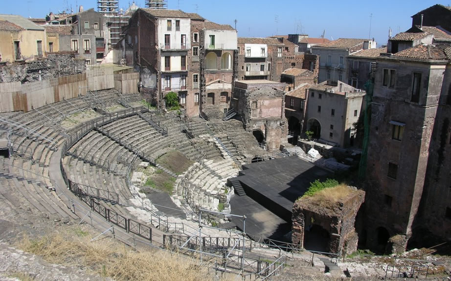 Teatro-antico-di-Catania1