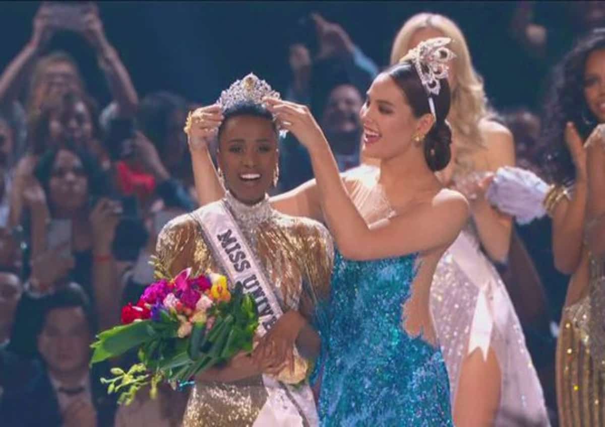 Prima sudafricana di colore ad essere incoronata Miss Universo