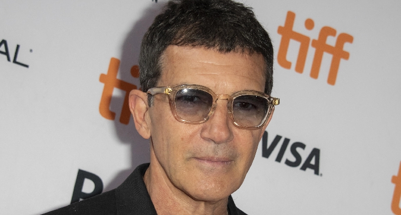 epa08595315 (FILE) - Spanish actor and cast member Antonio Banderas arrives for the screening of the movie 'Pain and Glory' during the 44th annual Toronto International Film Festival (TIFF) in Toronto, Canada, 06 September 2019 (reissued 10 August 2020). According to British media outlets, Antonio Banderas has said 10 August 2020 he has tested positive for the coronavirus.  EPA/WARREN TODA *** Local Caption *** 55448719